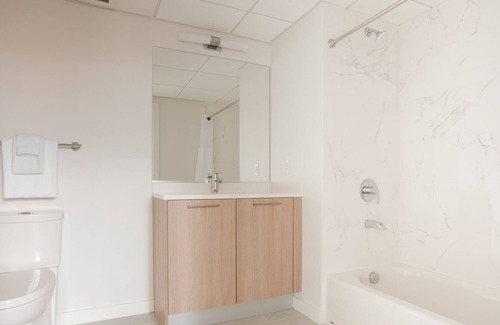 Navy Yard Apartment | Sonder Europa | One-Bedroom Apartment w/ Balcony
