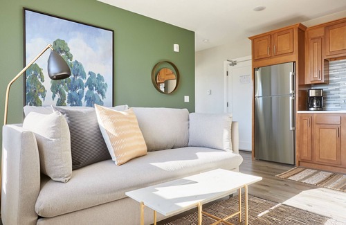 Highland Apartment | Sonder Osage | Two-Bedroom Apartment