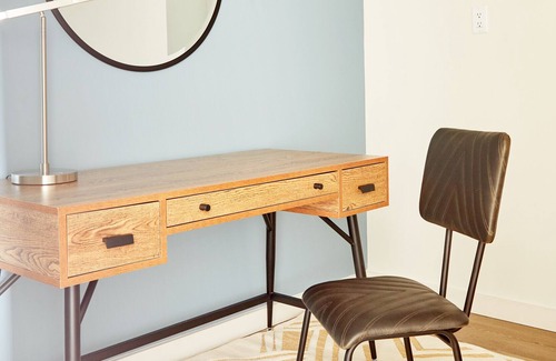 Logan Square Apartment | Sonder The Tidewater | One-Bedroom Apartment