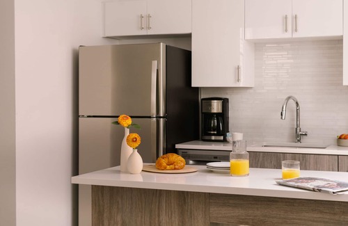Midtown Village Apartment | Sonder The Witherspoon | Lofted One-Bedroom Apartment