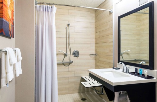 Eagan Park Hotel | Sonesta Atlanta Airport North