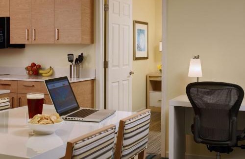 Sandy Springs Hotel | Sonesta ES Suites Atlanta - Perimeter Center North