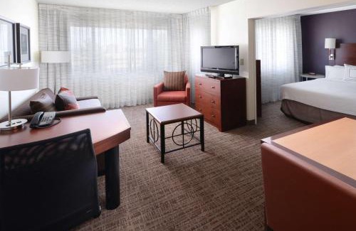 North Dallas Hotel | Sonesta ES Suites Dallas Central Expressway