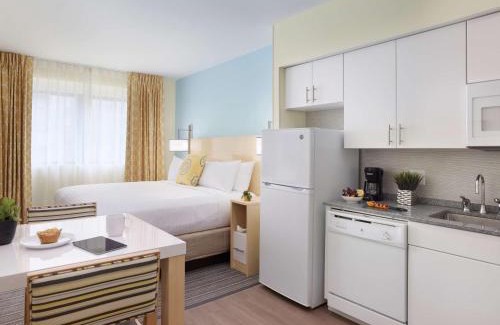 Central Business District Hotel | Sonesta ES Suites New Orleans Downtown