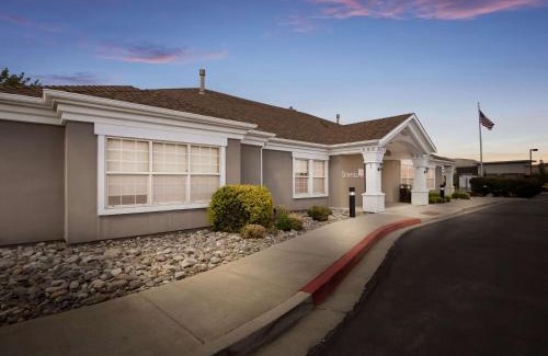 Reno/Tahoe Airport Hotel | Sonesta ES Suites Reno