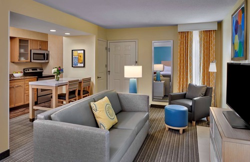 Chesterfield Hotel | Sonesta ES Suites St. Louis - Chesterfield