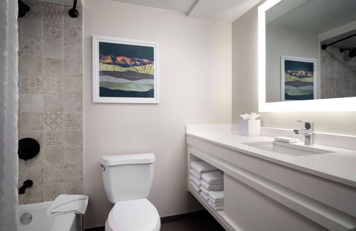 Irvine Business Complex Hotel | Sonesta Irvine John Wayne Airport