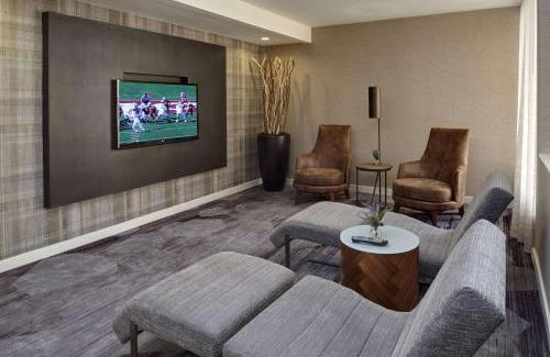 Brookfield Hotel | Sonesta Select Milwaukee Brookfield