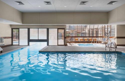 Middletown Hotel | Sonesta Select Newport Middletown