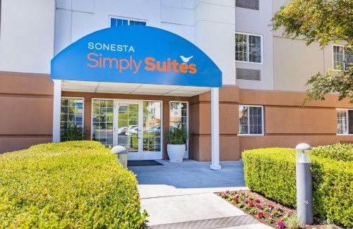 Golden Hotel | Sonesta Simply Suites Denver West Federal Center