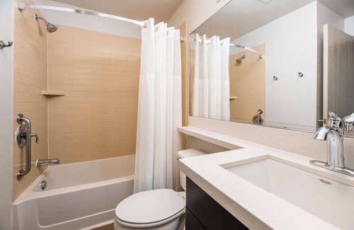 Fossil Creek Hotel | Sonesta Simply Suites Fort Worth