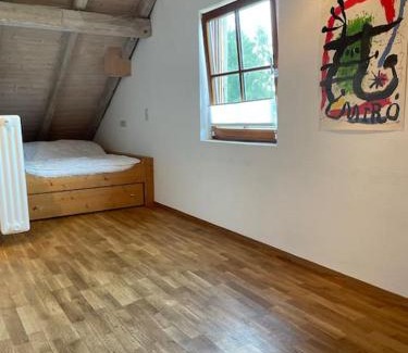 Heroldsberg Apartment | Sonnige 2-Zimmer Wohnung unterm Dach