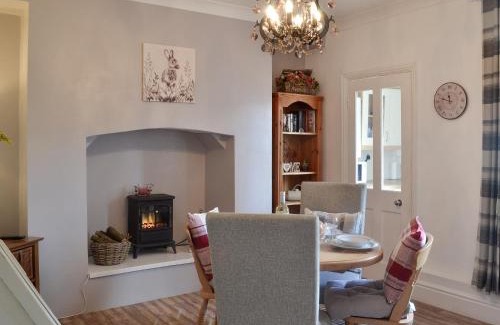 Ammanford House | Sonny Cottage