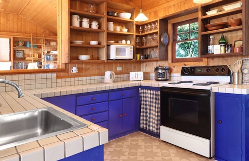 Jenner House | Sonoma Coast River Retreat for 4