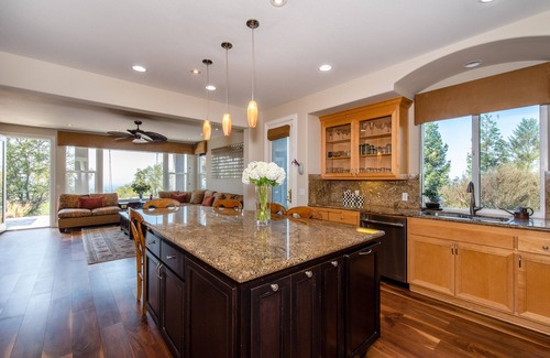Santa Rosa House | Sonoma Wine Country Resort-Like Living