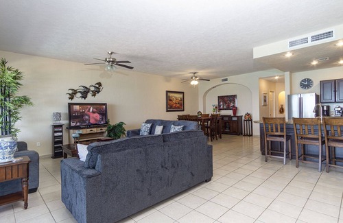 Sandy Beach Condo | Sonoran Sea E-508 Good Times At Sea Spacious Oceanfront