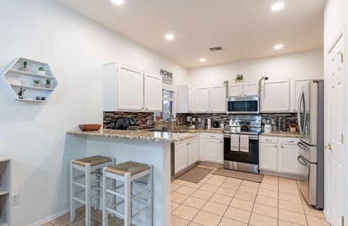 Tucson House | Sonoran serenity stay.
