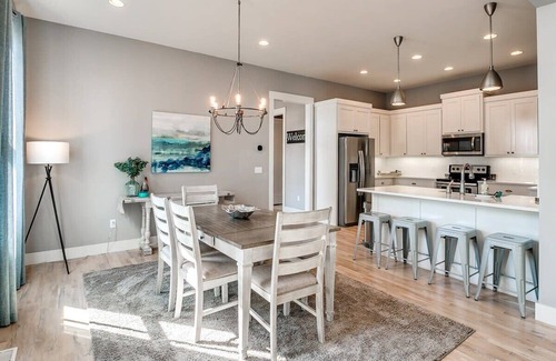 Eufaula House | Sons & Sunshine close to Tower Court Pool!