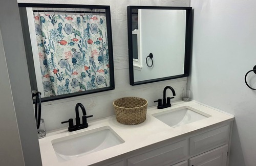 Niceville House | Soon to be the Mermaid Room.