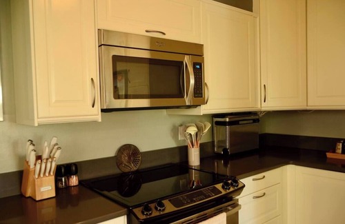 Mount Tabor House | Soothing 2-bedroom house with AC in SE Portland.