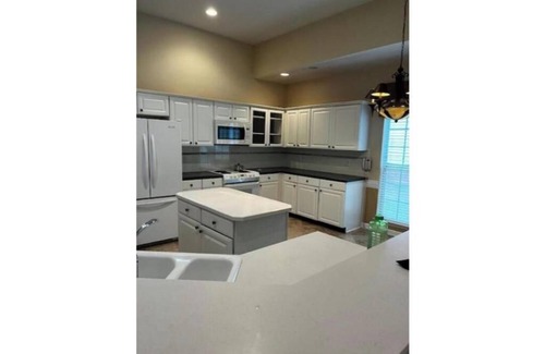 Provincetowne House | Soothing 4-bedroom house with AC in charming Charlotte
