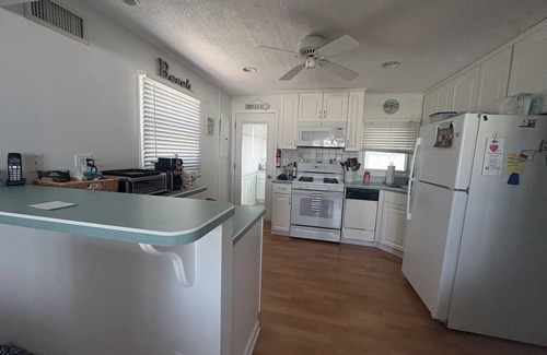 Normandy Beach House | Soothing, Beach Block, 5-bedroom house with AC in Silver Beach, Lavallette