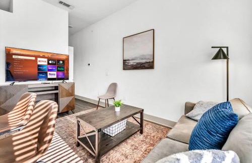 Fort Worth Apartment | Soothing Stay Stylish Space