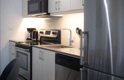 Cite Multimedia Apartment | Sophisticated 1BR Escape | Charm in Old Port