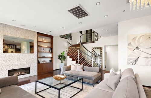 The Flats Villa | Sophisticated Bel Air Modern Villa
