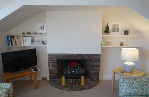 West End Apartment | Sophisticated Edinburgh Apartment in City Centre