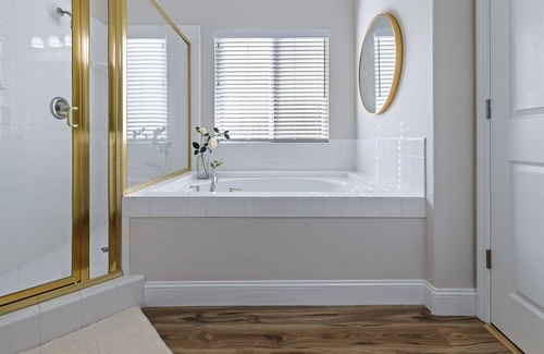 Raisin House | Sophisticated Ft. Washington Home for Traveling Prof. and Families
