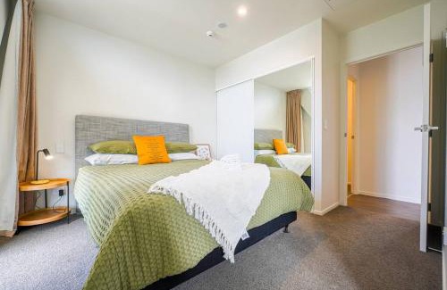 Parnell Apartment | Sophisticated One-Bedroom Hotel Suite in Parnell