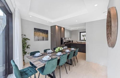 Kensal Green Apartment | Sophisticated & Spacious Luxe 5BR Home