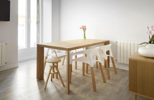 Old Town Apartment | Soraluxe by FeelFree Rentals