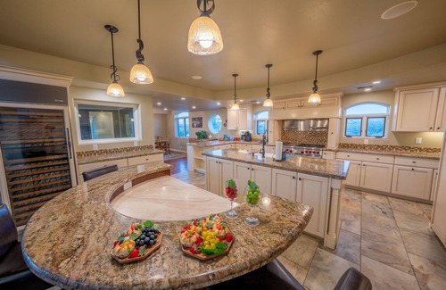 Cornville House | Sorelle Vineyard ~ Spectacular Estate