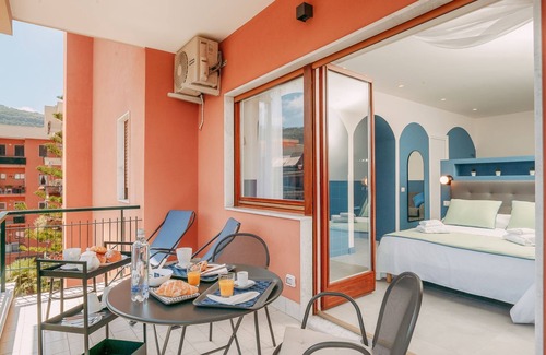 Sorrento City Centre House | Sorrento Colors&Suites - Mastice