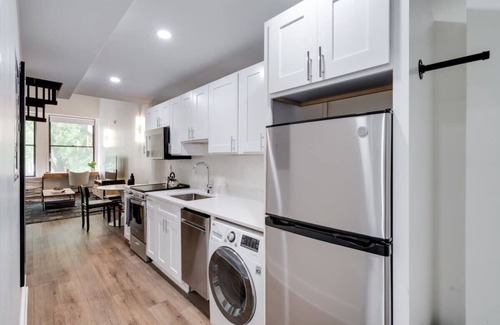 Center City East Apartment | Sosuite | 1BR Loft w Park View, W/D, Gym, Lounge