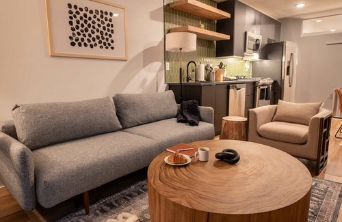 Fishtown Apartment | Sosuite 2BR Apt w Patio W D Sofabed