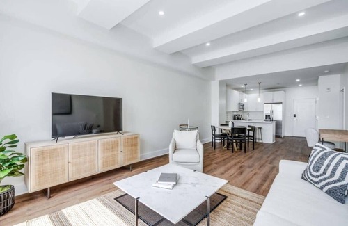 Center City East Apartment | Sosuite | 2BR Apt w Park View, W/D, Gym, Lounge