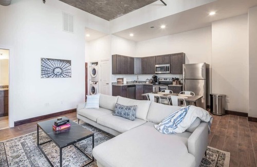 West Poplar Apartment | Sosuite | 2BR Penthouse w W/D, Gym, On-Site Bar