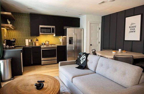 Fishtown Apartment | Sosuite at The Jefferson