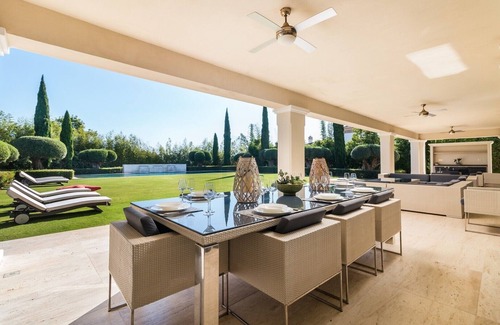 San Roque Villa | Sotogrande luxury escape with indoor pool