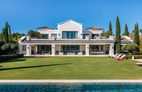 San Roque Villa | Sotogrande luxury escape with indoor pool