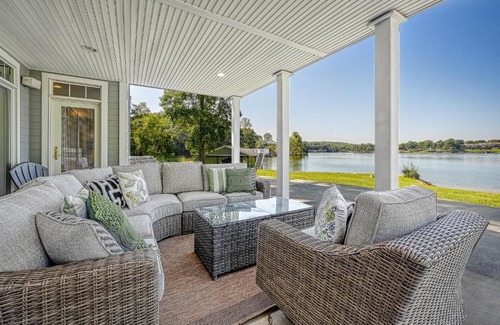 Moneta House | Soulshine Smith Mountain Lake