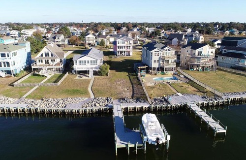 Colington Harbour House | Soundfront, Sound Views, Private Dock, Rec Room, COL21, Warrens Sound Retreat