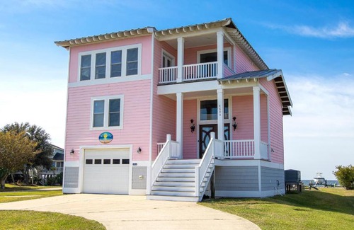 Colington Harbour House | Soundfront, Sound Views, Private Dock, Rec Room, COL21, Warrens Sound Retreat
