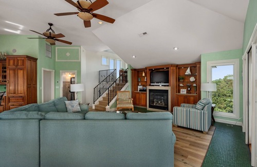 Monteray Shores House | Soundside,New Luxury 6brm,Large Pool,Hottub,GameRm