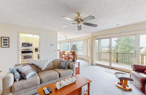 Glen Arbor Apartment | South Beach 53