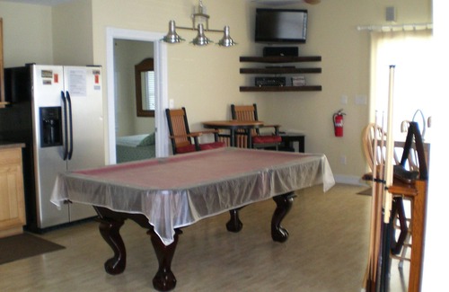 Salvo House | South Beach Salvo 8 BR Suites OceanSide Pool Cabana Paradise!