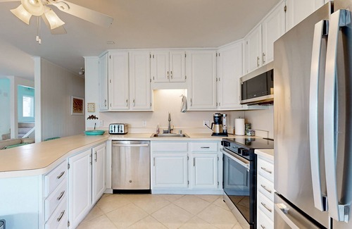 South Bethany Harbor House | South Bethany pet friendly house w/patio, balcony & grill